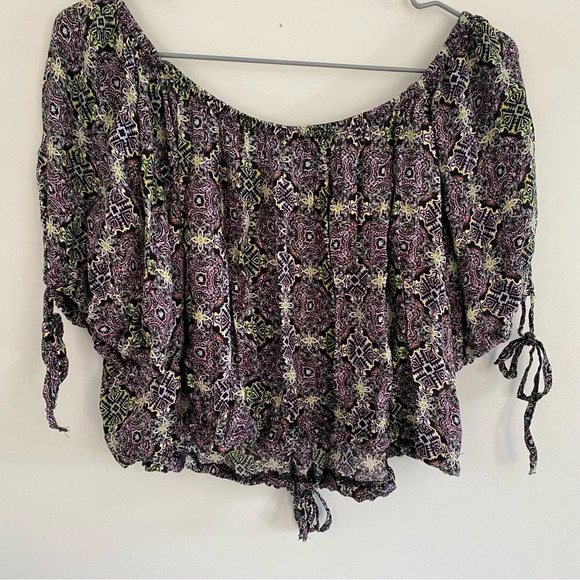 Free People Cropped Mandala Blouse Size Small - Picture 9 of 9